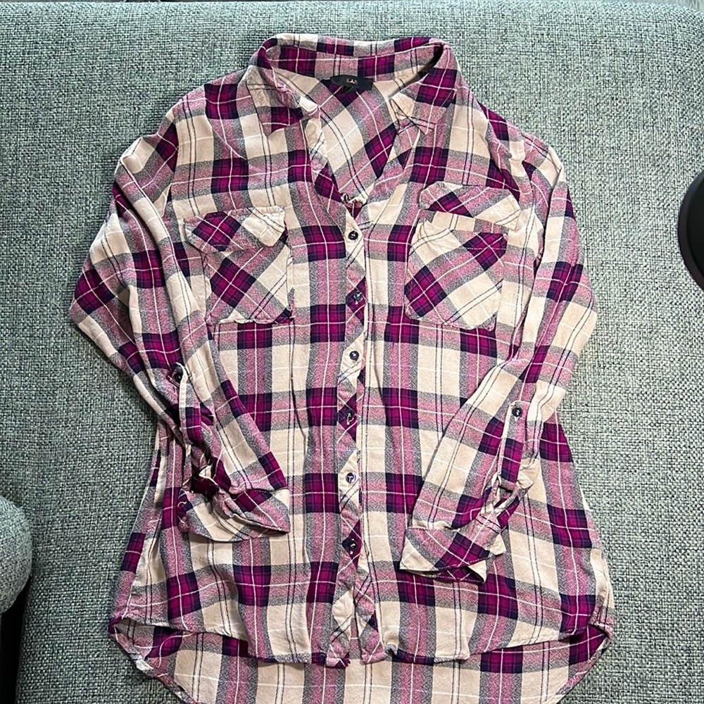 E (hanger) M Plaid Long Sleeve, Size L